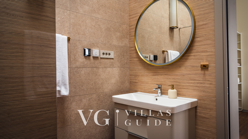 Villa Monte Vinea Bathroom