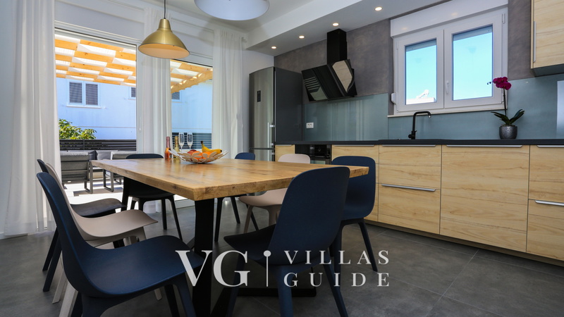 Villa Lumaka Sun Kitchen