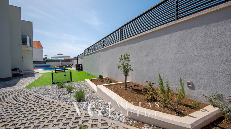 Villa Lumaka Sun Garden and property exterior