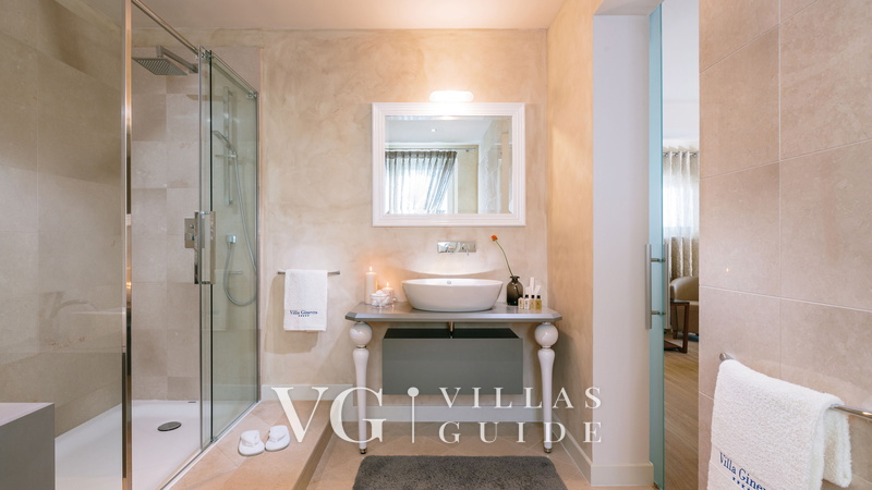 Villa Ginevra Badezimmer