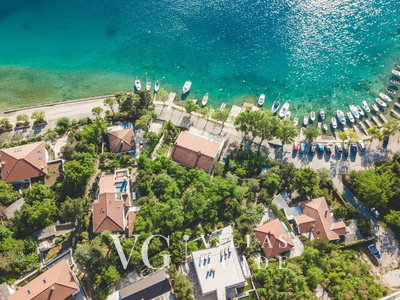 Luxury Villa Mihaela heated pool&beachfront&pet friendly