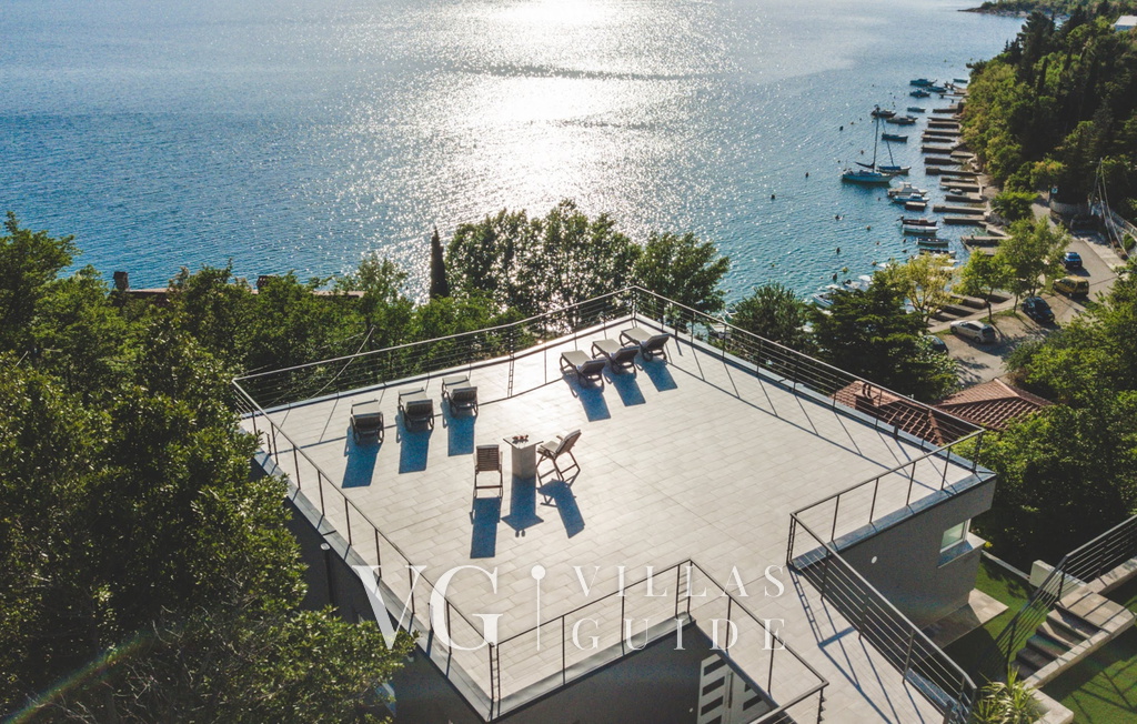 Luxury Villa Mihaela heated pool&beachfront&pet friendly