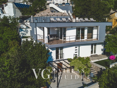 Luxury Villa Mihaela heated pool&beachfront&pet friendly