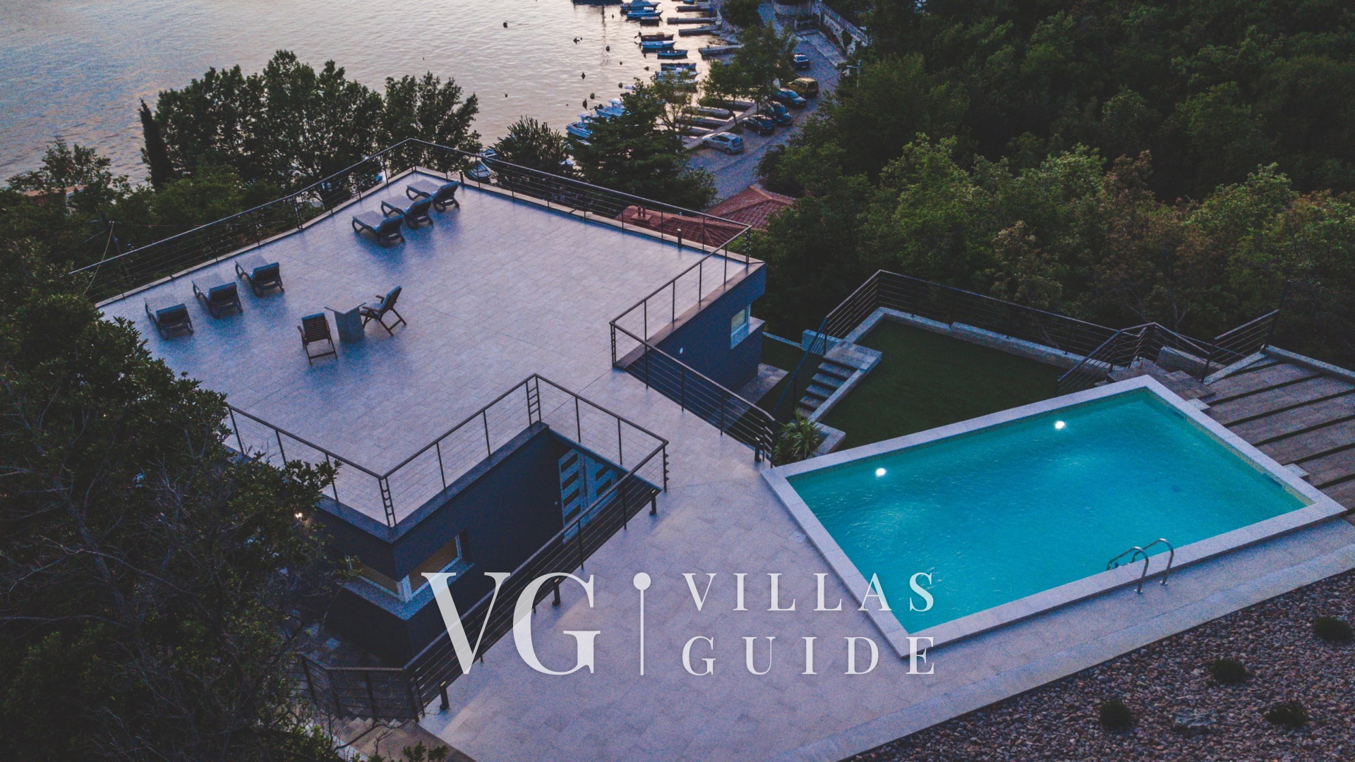 Luxury Villa Mihaela heated pool&beachfront&pet friendly Pool