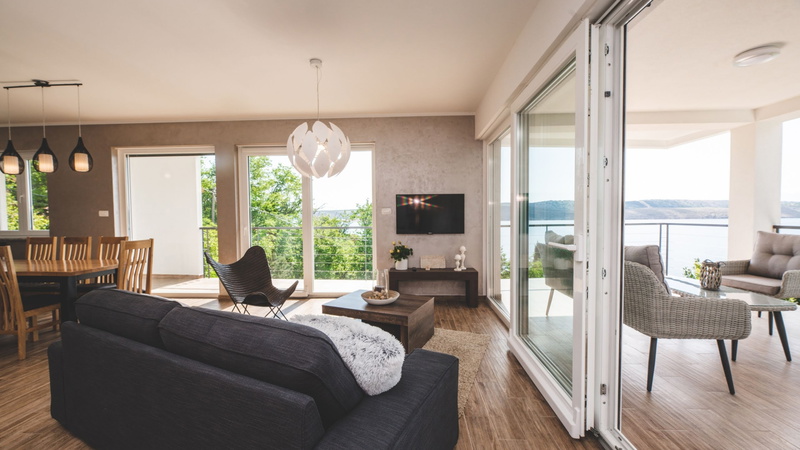 Luxury Villa Mihaela heated pool&beachfront&pet friendly