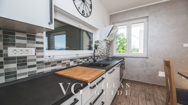 Luxury Villa Mihaela heated pool&beachfront&pet friendly Kitchen