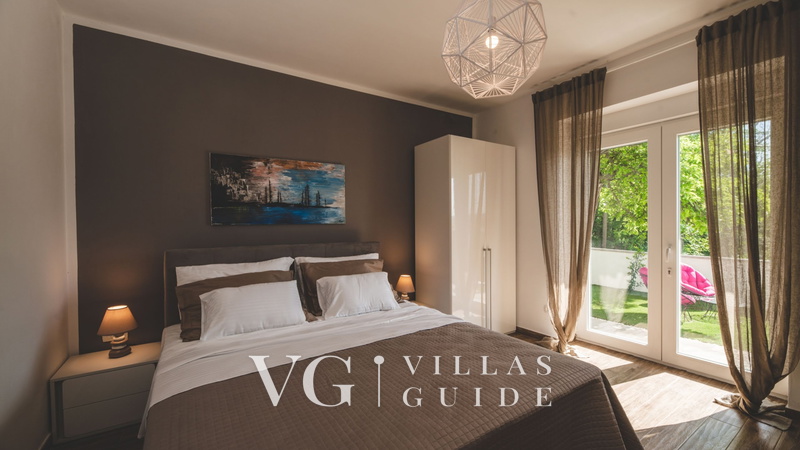 Luxury Villa Mihaela heated pool&beachfront&pet friendly