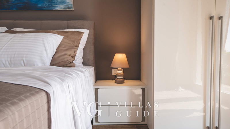 Luxury Villa Mihaela heated pool&beachfront&pet friendly Bedroom