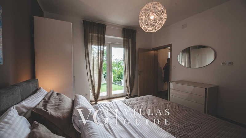 Luxury Villa Mihaela heated pool&beachfront&pet friendly Bedroom