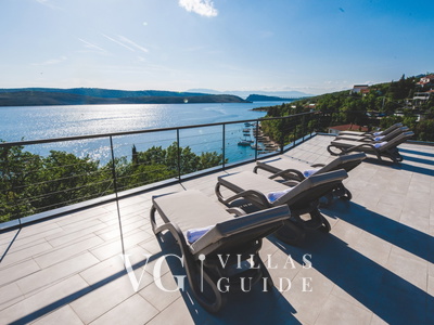 Luxury Villa Mihaela heated pool&beachfront&pet friendly Garten und Außenbereich