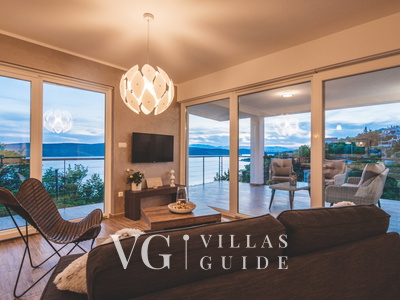 Luxury Villa Mihaela heated pool&beachfront&pet friendly Wohnzimmer