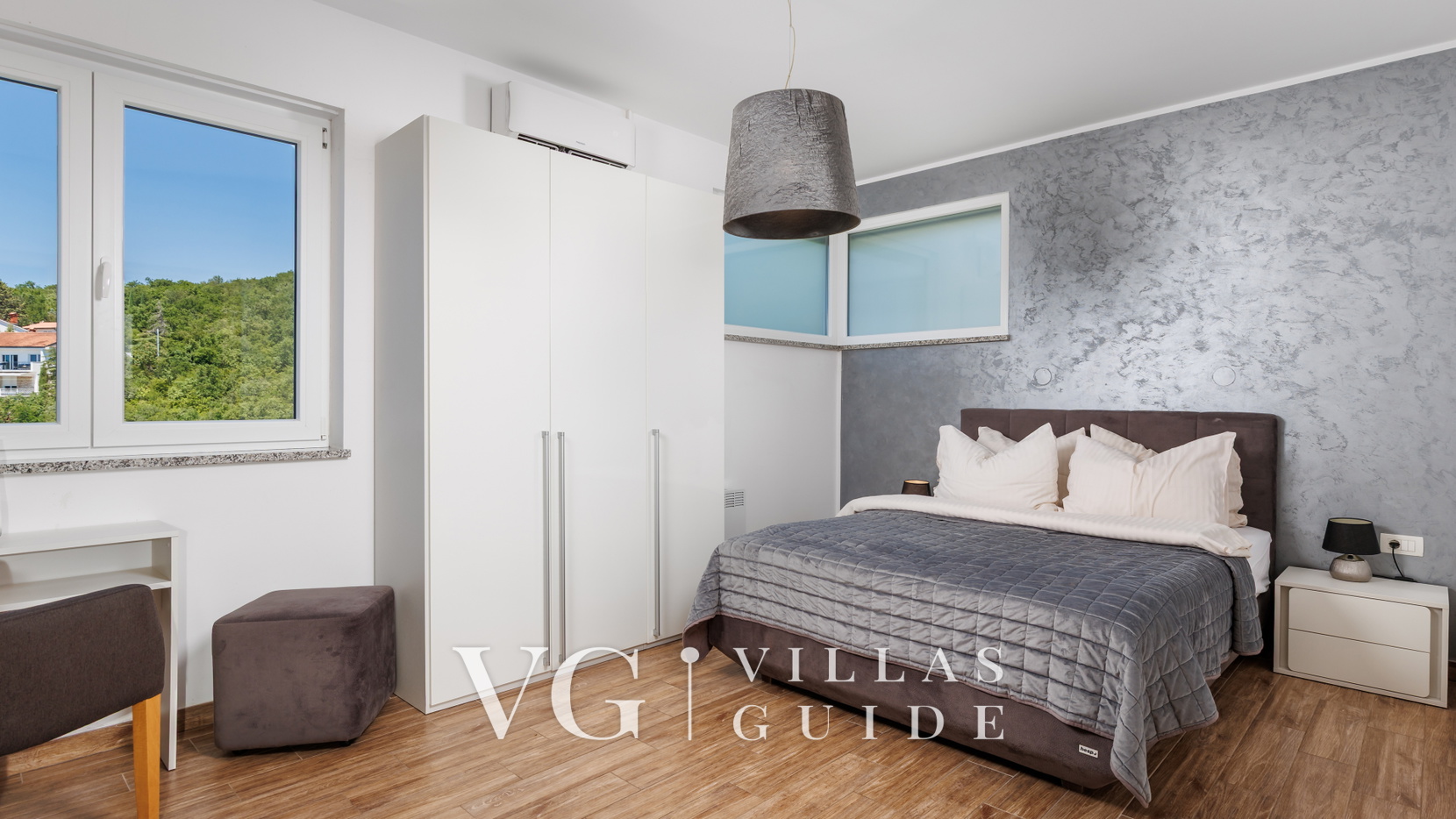 Luxury Villa Mihaela heated pool&beachfront&pet friendly Bedroom