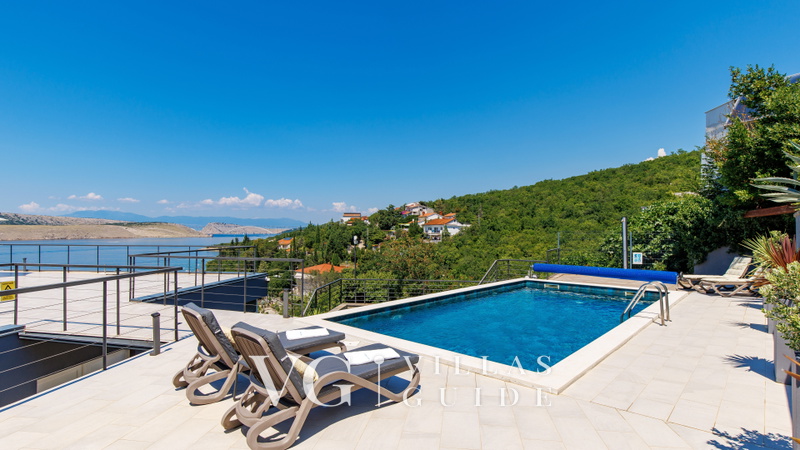 Luxury Villa Mihaela heated pool&beachfront&pet friendly Pool