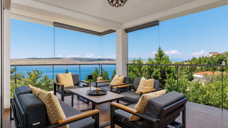 Luxury Villa Mihaela heated pool&beachfront&pet friendly
