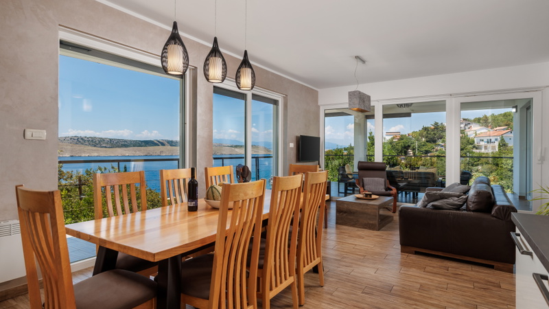 Luxury Villa Mihaela heated pool&beachfront&pet friendly