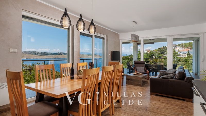 Luxury Villa Mihaela heated pool&beachfront&pet friendly