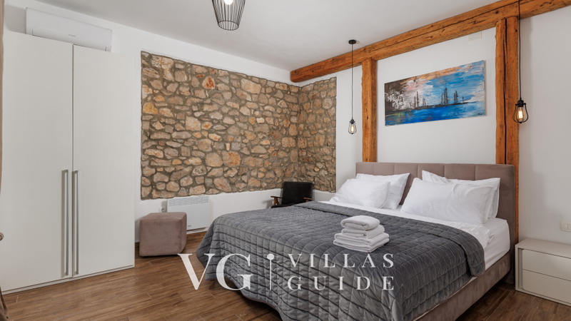 Luxury Villa Mihaela heated pool&beachfront&pet friendly Bedroom
