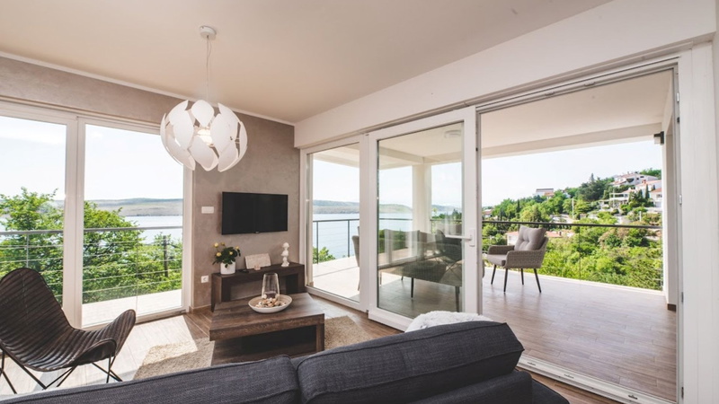 Luxury Villa Mihaela heated pool&beachfront&pet friendly