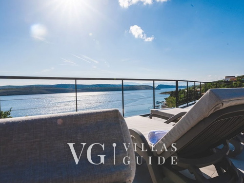 Luxury Villa Mihaela heated pool&beachfront&pet friendly