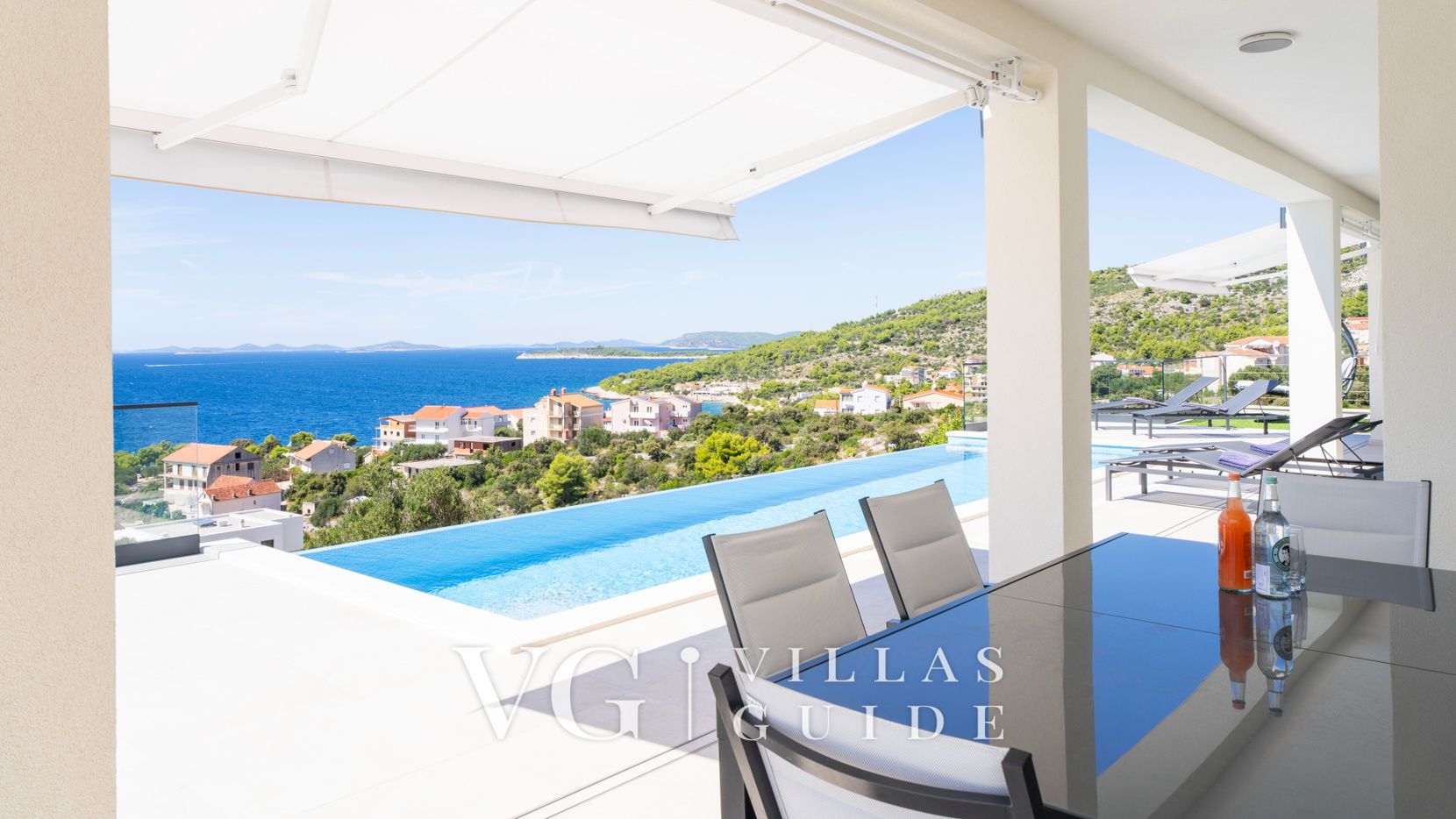 Villa Infinity View Garten und Außenbereich