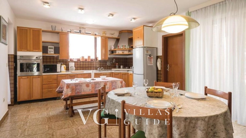 Apartment Biserka Kitchen