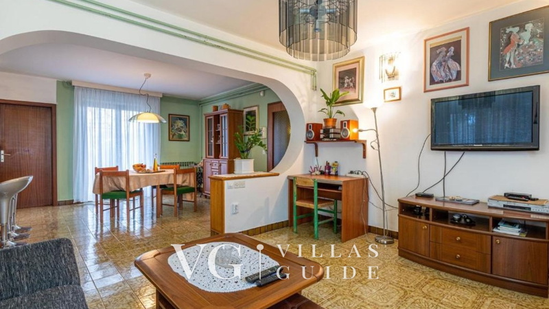 Apartment Biserka Living room