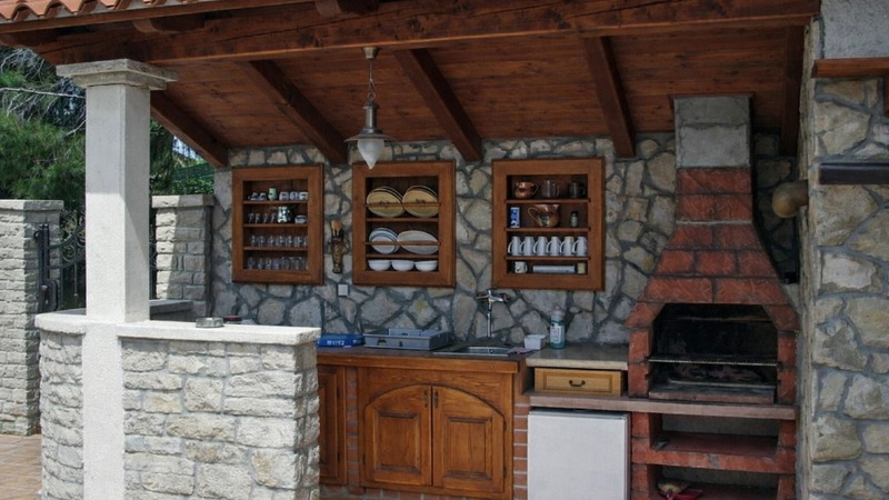 Apartment Biserka with shared pool