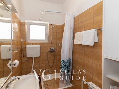 Apartman Vesna beach front&100m near sea Kupaonica