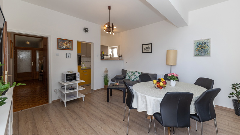 Apartman Vesna beach front&100m near sea