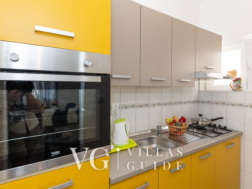 Apartman Vesna beach front&100m near sea