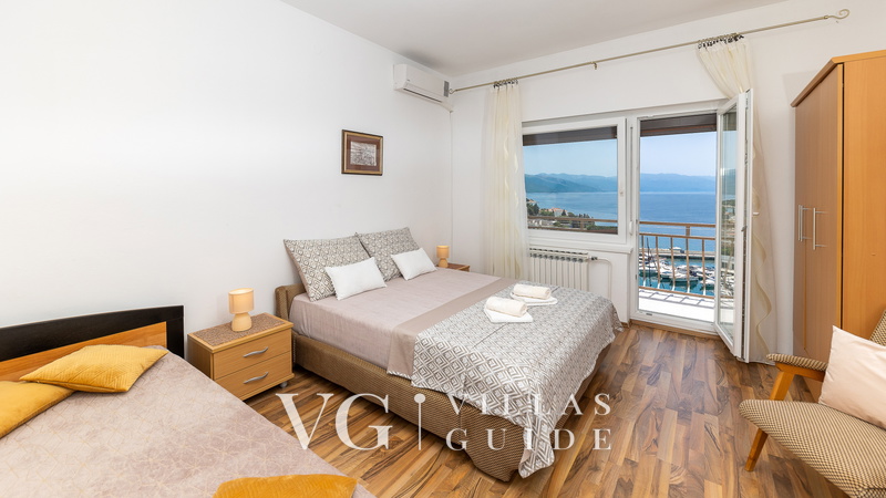 Apartman Vesna beach front&100m near sea