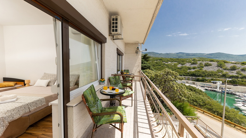 Apartman Vesna beach front&100m near sea