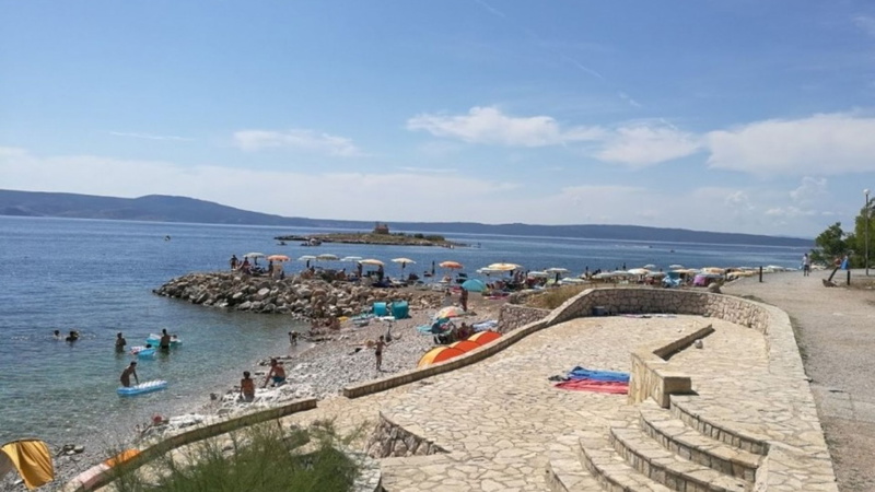 Apartman Vesna beach front&100m near sea