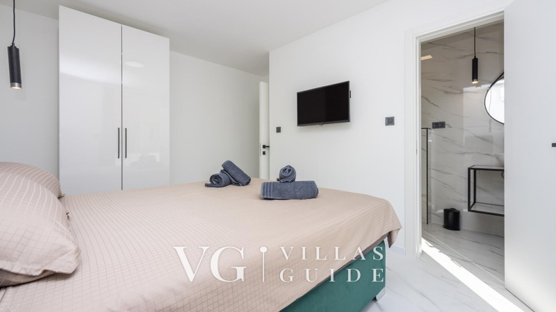 Villa Ketty Luxury House near beach Bedroom