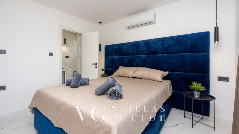 Villa Ketty Luxury House near beach Bedroom