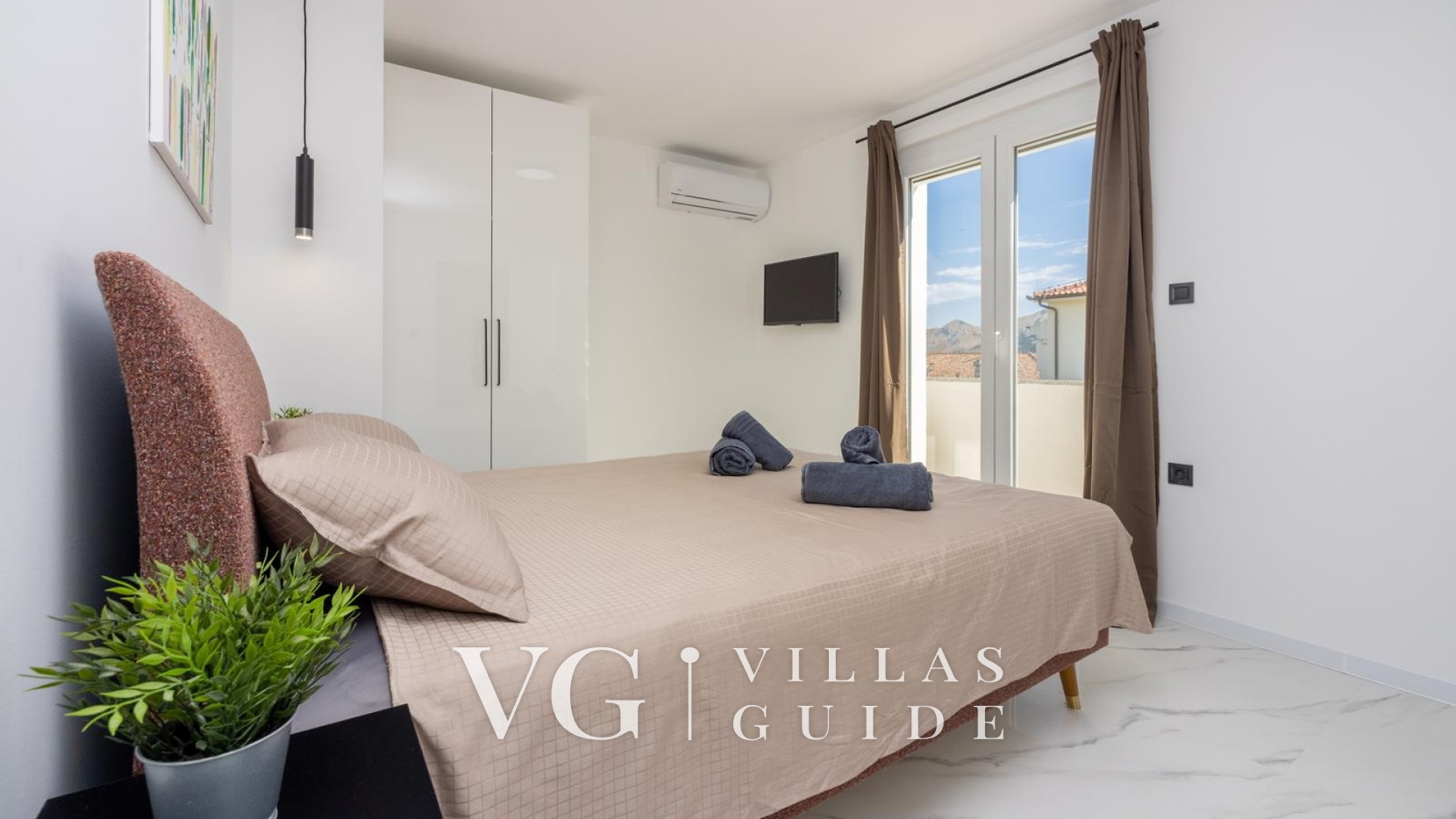 Villa Ketty Luxury House near beach Bedroom