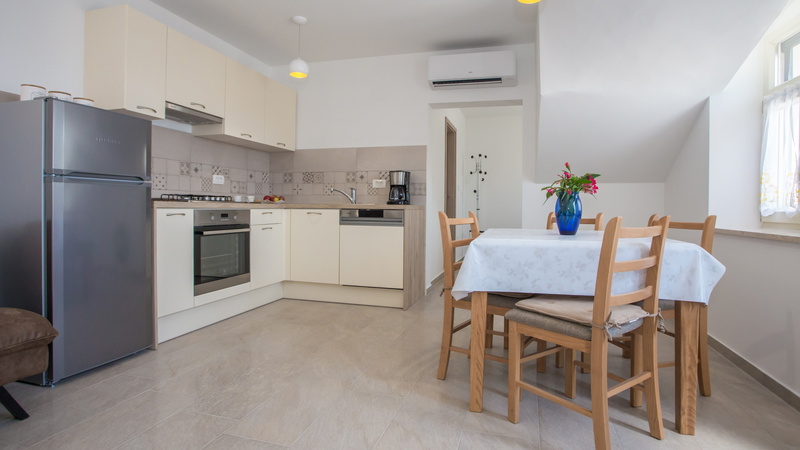 Holiday Home Zora - Radovani