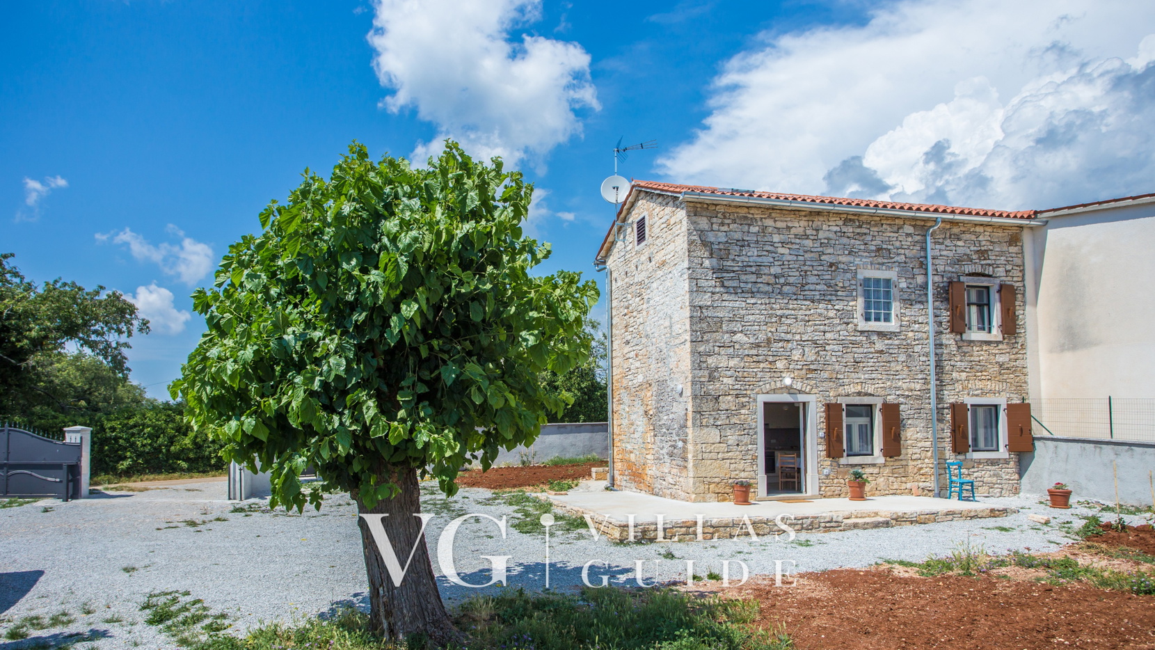 Holiday Home Zora - Radovani Garden and property exterior