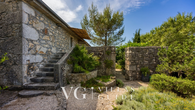 Villa Menta 1 - indigenous stone house