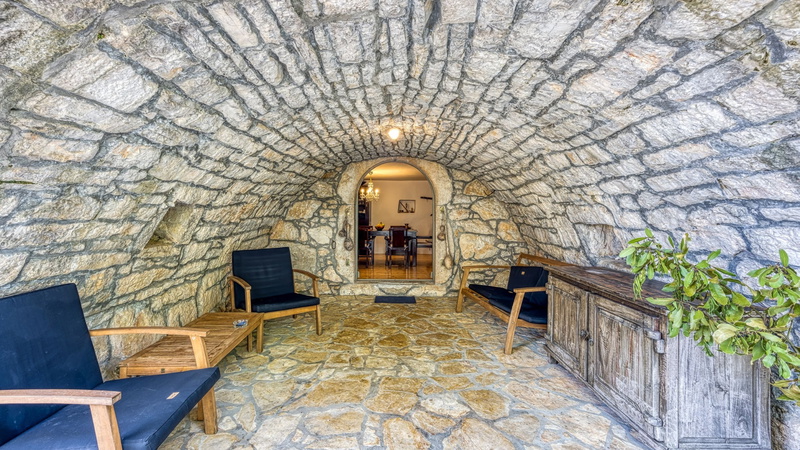 Villa Menta 1 - indigenous stone house