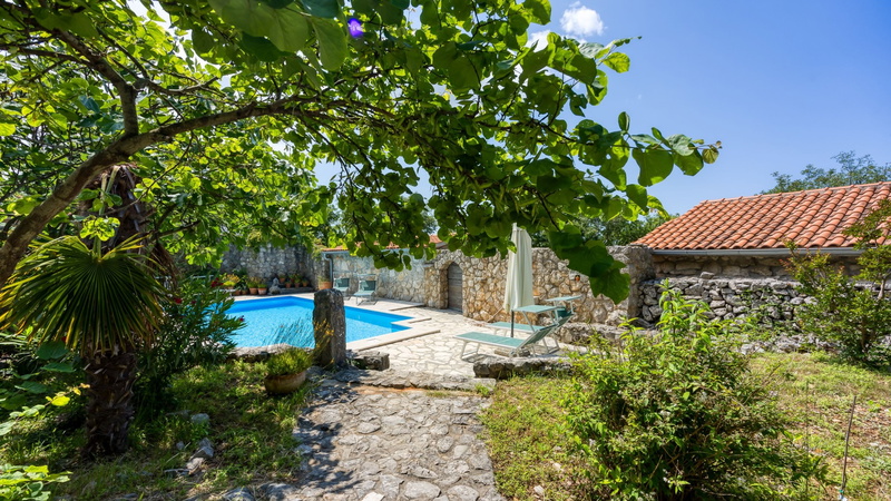 Villa Menta 1 - indigenous stone house