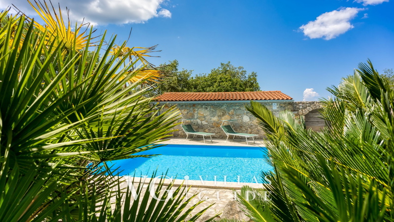 Villa Menta 1 - indigenous stone house Bazen