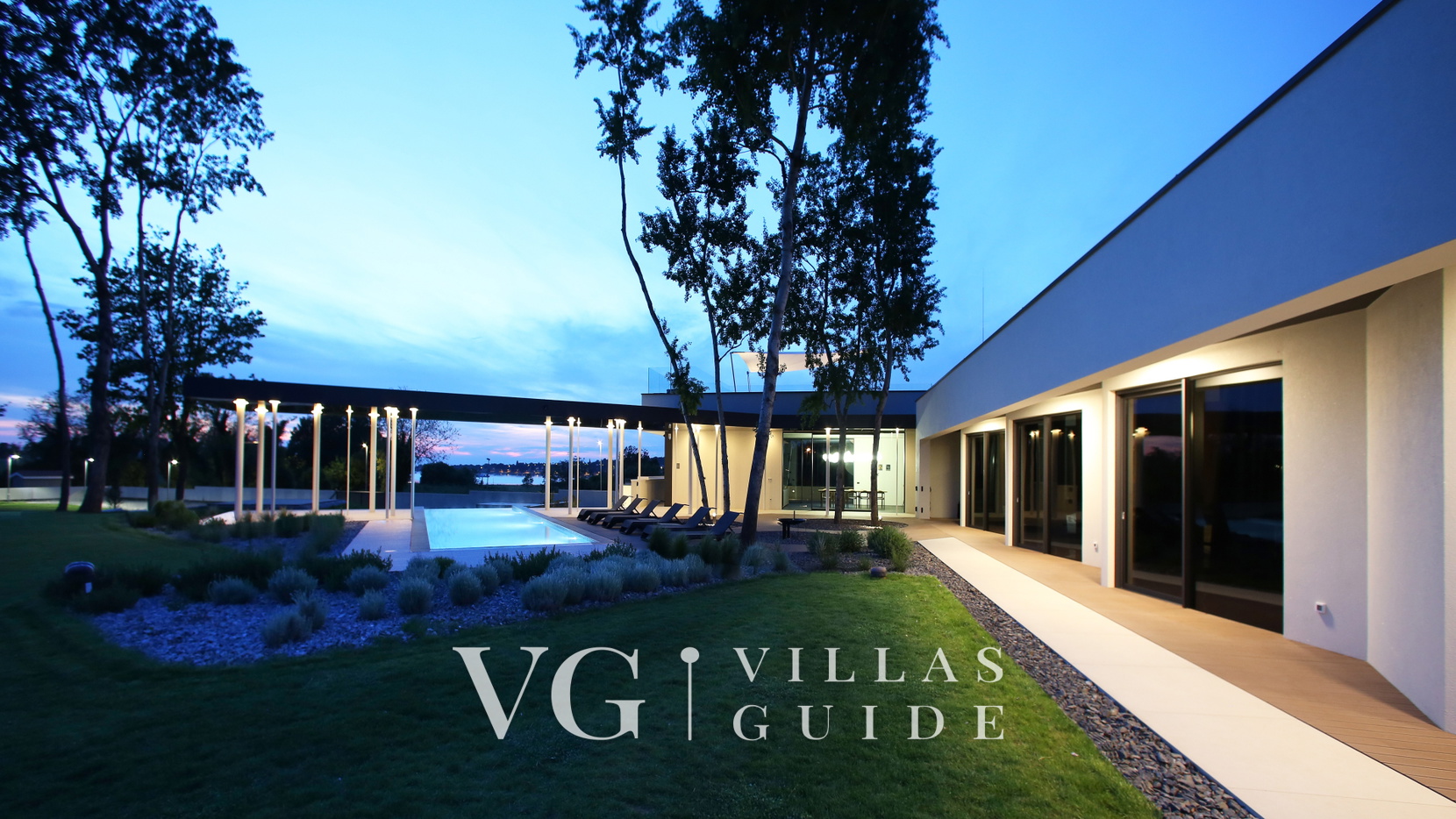 Villa Calvia Crispinilla Pool