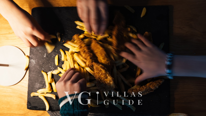 Villa Calvia Crispinilla Küche