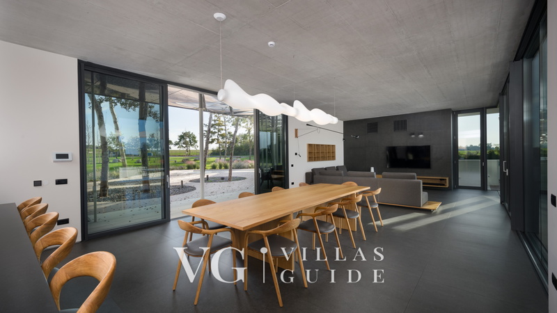 Villa Calvia Crispinilla Küche