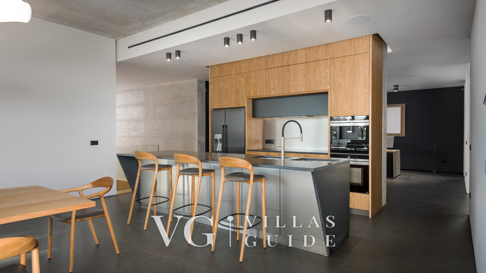 Villa Calvia Crispinilla Küche