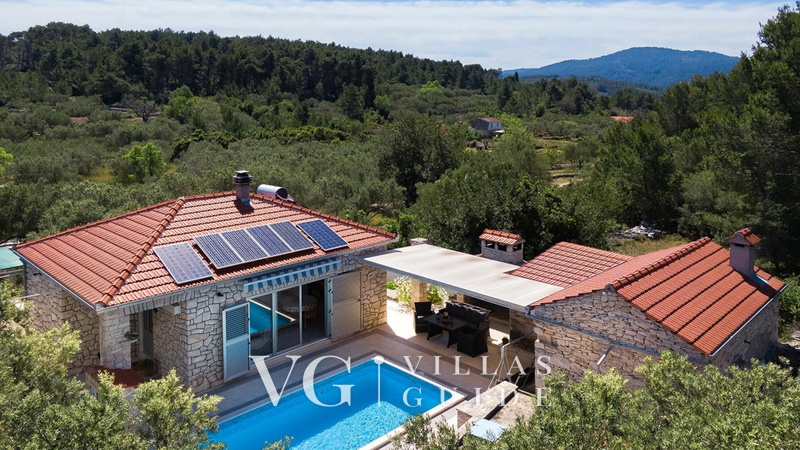 Holiday Home Ivona Garden and property exterior