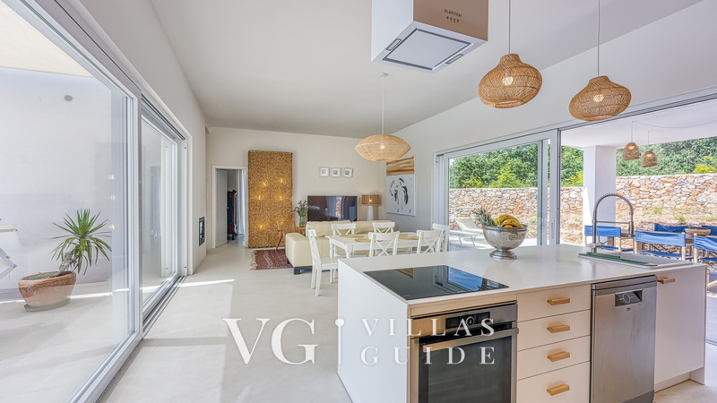 Villa Menta 4 Kitchen