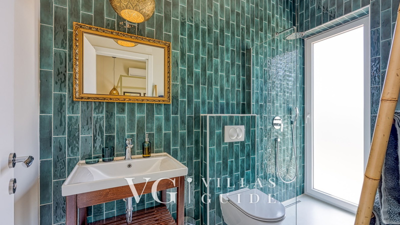Villa Menta 4 Bathroom