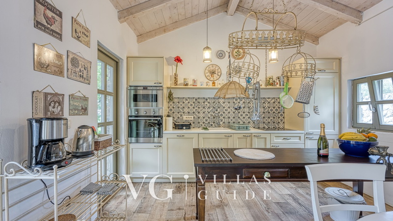 Villa Menta 2 Kitchen